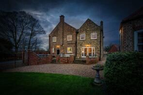 Grange House, Garthorpe Road, Adlingfleet DN14 8HX