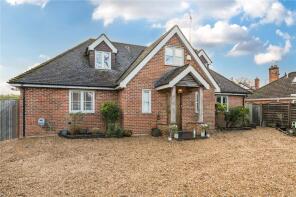 11 Medway, Fullers Road, Rowledge, Farnham GU10 4BP