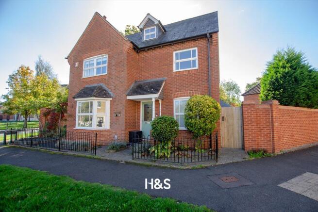 215 Dickens Heath Road -front.jpg