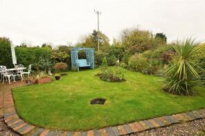 7, Meadow Close, Worcester WR7 4DE