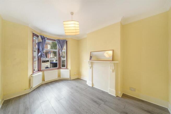 Reception room/bedrooms