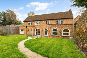 Walnut Cottage, Midgham Park, Midgham, Reading RG7 5UG