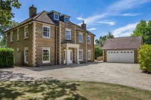 Vine Lodge, Road Running North From Hillcrest Lane, Peppard Common, Henley-on-thames RG9 5ER