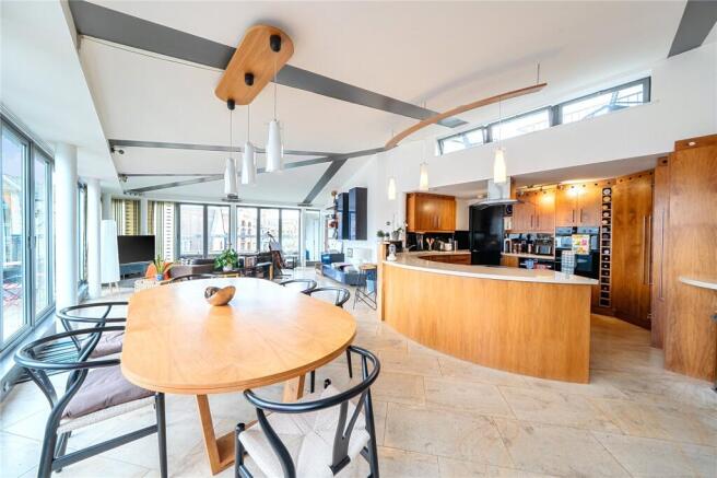 Reception/Kitchen