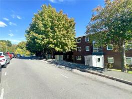 38, Scrubbitts Square, Radlett WD7 8JS