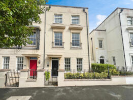 30, Aquarius Drive, Plymouth PL9 8FH
