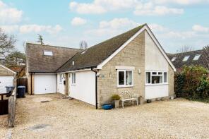 3, Busbys Close, Bampton OX18 2RD