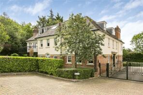 7, Brookwood, Georges Wood Road, Brookmans Park AL9 7BY