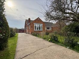 19, Charles Avenue, Grimsby DN37 7EZ