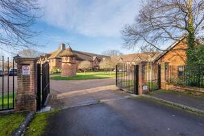 10, Remenham Row, Wargrave Road, Henley-on-thames RG9 2LQ