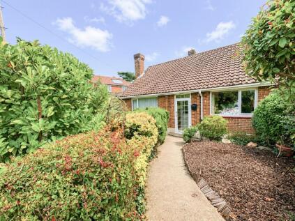 Oakwood Close, Hastings, TN34 2JF