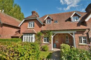 6, Norfolk Cottages, The Street, Pulborough RH20 1PA