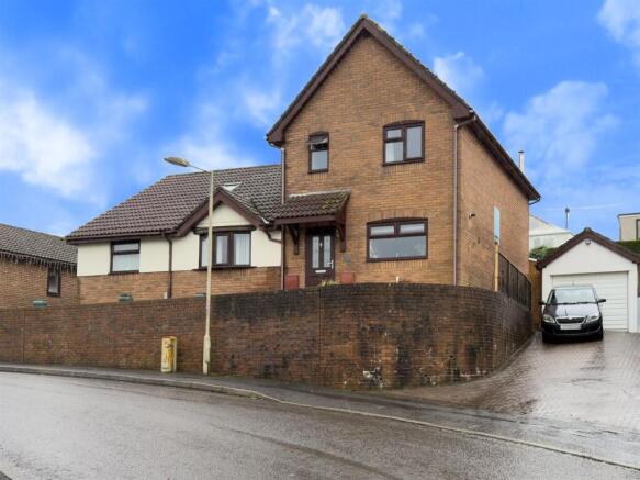 7 Coed Y Canddo Road.jpg