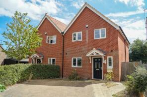 2, The Meadows, Saxmundham IP17 1FF