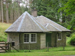 West Lodge, Kindrogan, Access Road Of A924 To East Balnald Kindrogan, Blairgowrie PH10 7PQ