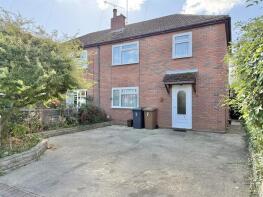 7, Hollands Croft, Ware SG12 8NR