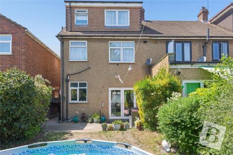 Albany Road, Chadwell Heath, RM6