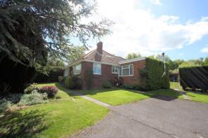 Hillcrest, Winchester Road, Langrish, Petersfield GU32 1RB