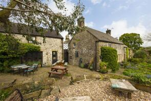 Flaxdale House, The Square, Bakewell DE45 1LS