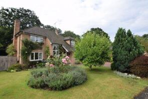 4, Meadoway, Aylesbury HP17 8QJ