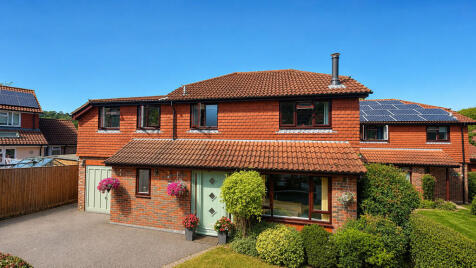 Willowdale Close, Stroud, Hampshire