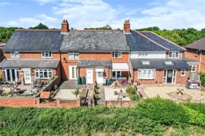 7, Little Aldershot Lane, Baughurst RG26 5JN