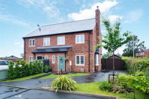 2, Hill Garth Road, Newton By Tattenhall, Chester CH3 9FW