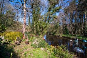 98, Main Road, Wharncliffe Side, Sheffield S35 0DN