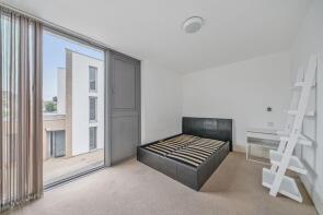 3, Stadium Mews, London N5 1FP