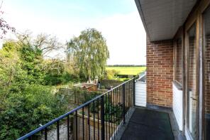 24, Rowland Close, Oxford OX2 8PW