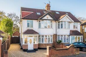 1, Wyndham Crescent, Hounslow TW4 5HZ