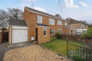 39, Martins Croft, Chippenham SN14 8DT