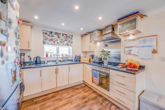 Lounge/Kitchen