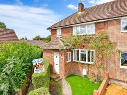 14, Sackville Close, Ashford TN26 1EB