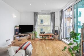 Flat 62, 28 Cinnabar Wharf East, Wapping High Street, London E1W 1NG