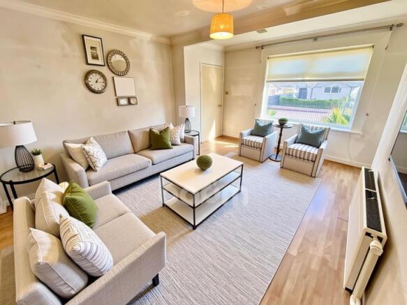 Moss Avenue, Linwood lounge AI
