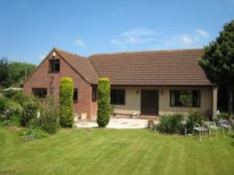 Windmill House, Thurloxton Old Road, Thurloxton, Taunton TA2 8RF