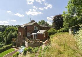 8 Astbury Falls Cottage, Astbury Terrace, Astbury Hall To Upper Forge Bridge With B4555, Astbury, Bridgnorth WV16 6AT