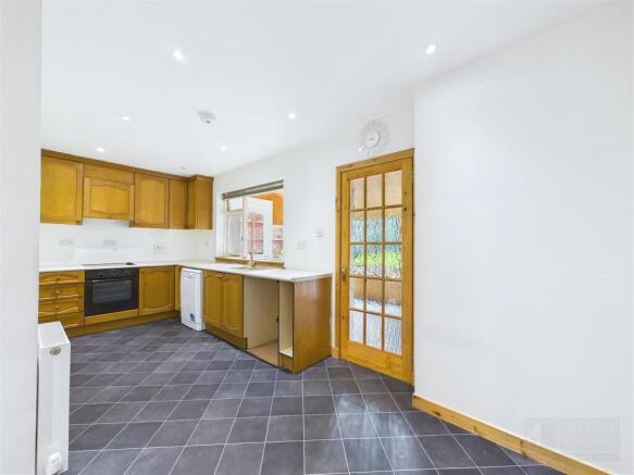 Kitchen / Dining