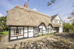 Aberfoyle, Dorsington Road, Stratford-upon-avon CV37 8AX