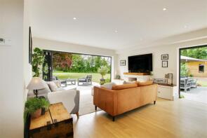 7, Broad Green Wood, Bayford SG13 8PS