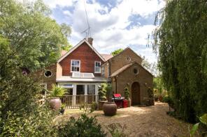 Mill Farm, Whatlington Road, Battle TN33 0ND