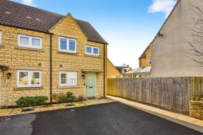 8, Barrington Court, Chippenham SN15 4TY