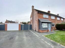32, The Leasowes, Shrewsbury SY5 9LT