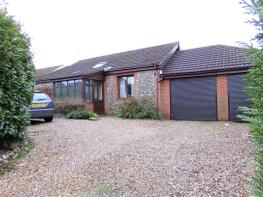 Cobbles, Weybourne Road, Holt NR25 6QJ