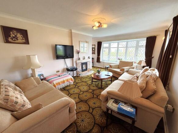 LIVING ROOM 2