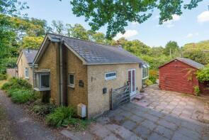 2, Warren Cottages, Bigbury Road, Canterbury CT4 7NE