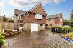 2, Cherry Way, East Grinstead RH19 2GS