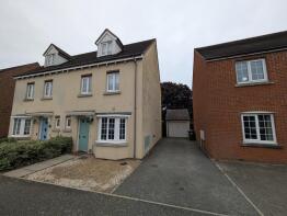 27, Pine Close, Woodbridge IP12 2GD