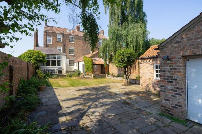 Rear Elevation & Garden